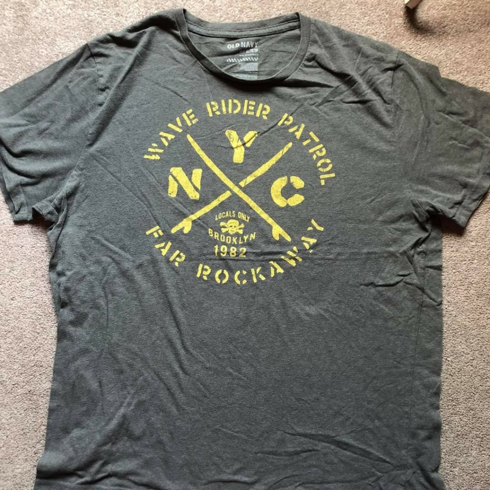 Men's Old Navy Charcoal Gray T-shirt